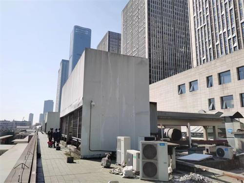 淺析為什么閉式冷卻塔出現漏水問題(冷卻塔下面漏水)