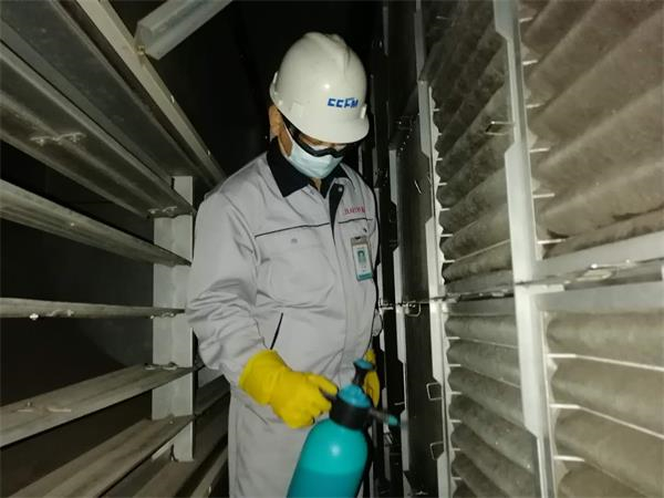 封閉式冷卻塔如何補水